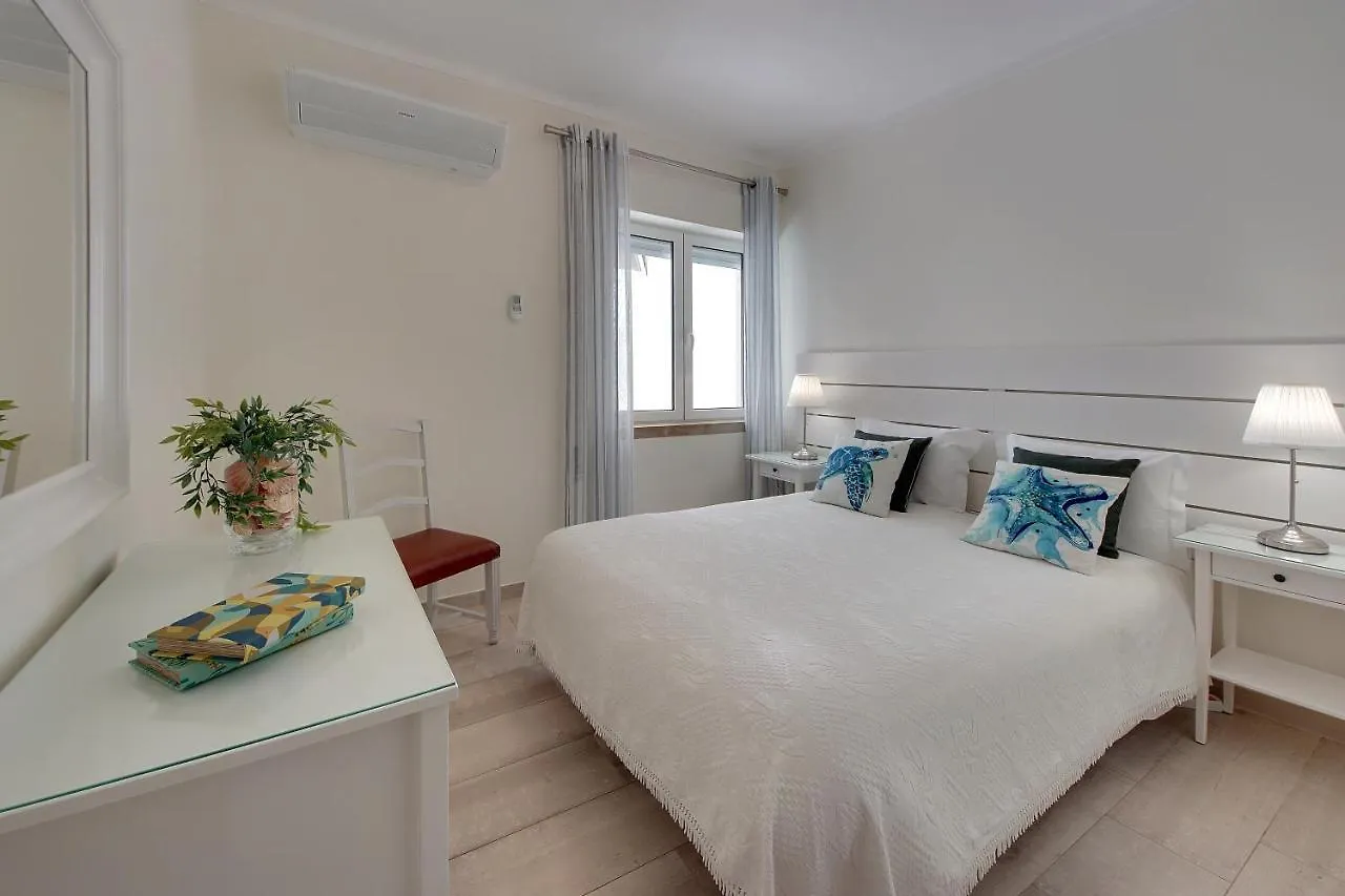 Inn The Beach Apartments Albufeira 0*,